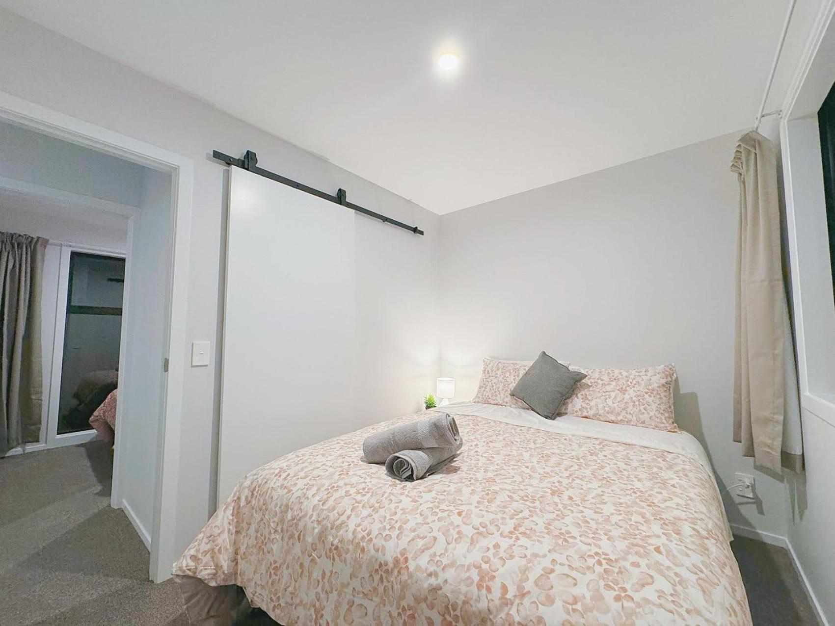 Modern & Stylish 3 Bedroom At Lowerhutt Lower Hutt Bagian luar foto